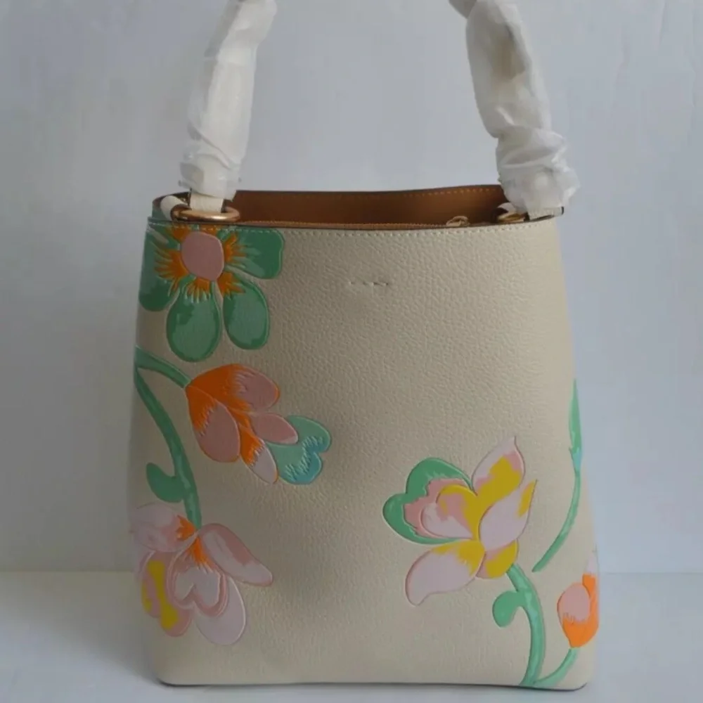 COACH Bucket Bag with Dreamy Land Floral Print Spring Summer Bag NEW WITHOUT TAG - Picture 6 of 15